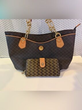 Rioni Logo Tote with Tan Trim and Matching Wallet